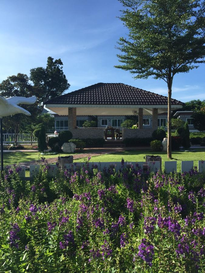 Rai Fahpratan Home And Garden Ban Pak Ngam  Esterno foto
